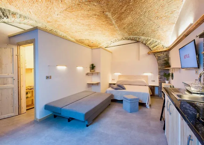 Rock & Wood - Apartment & Room