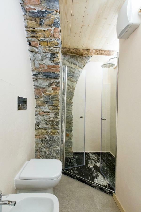 Rock & Wood - &